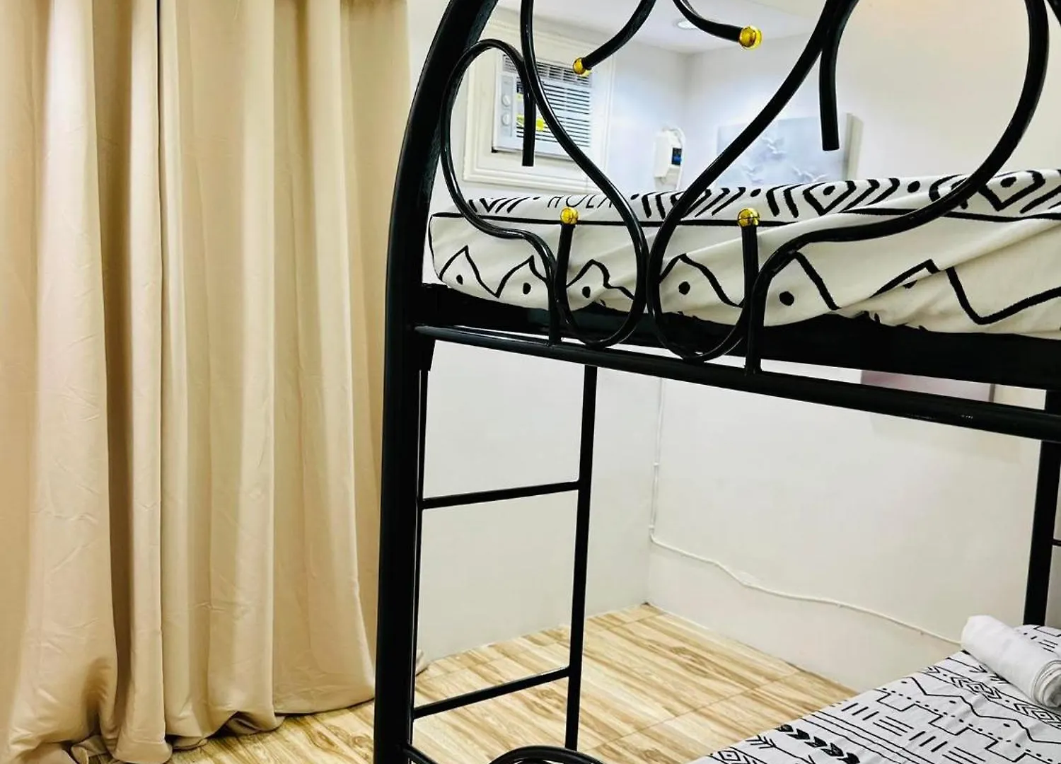 אנגלס La Maison - Homestay Near Clark Airport 0*,  הפיליפינים
