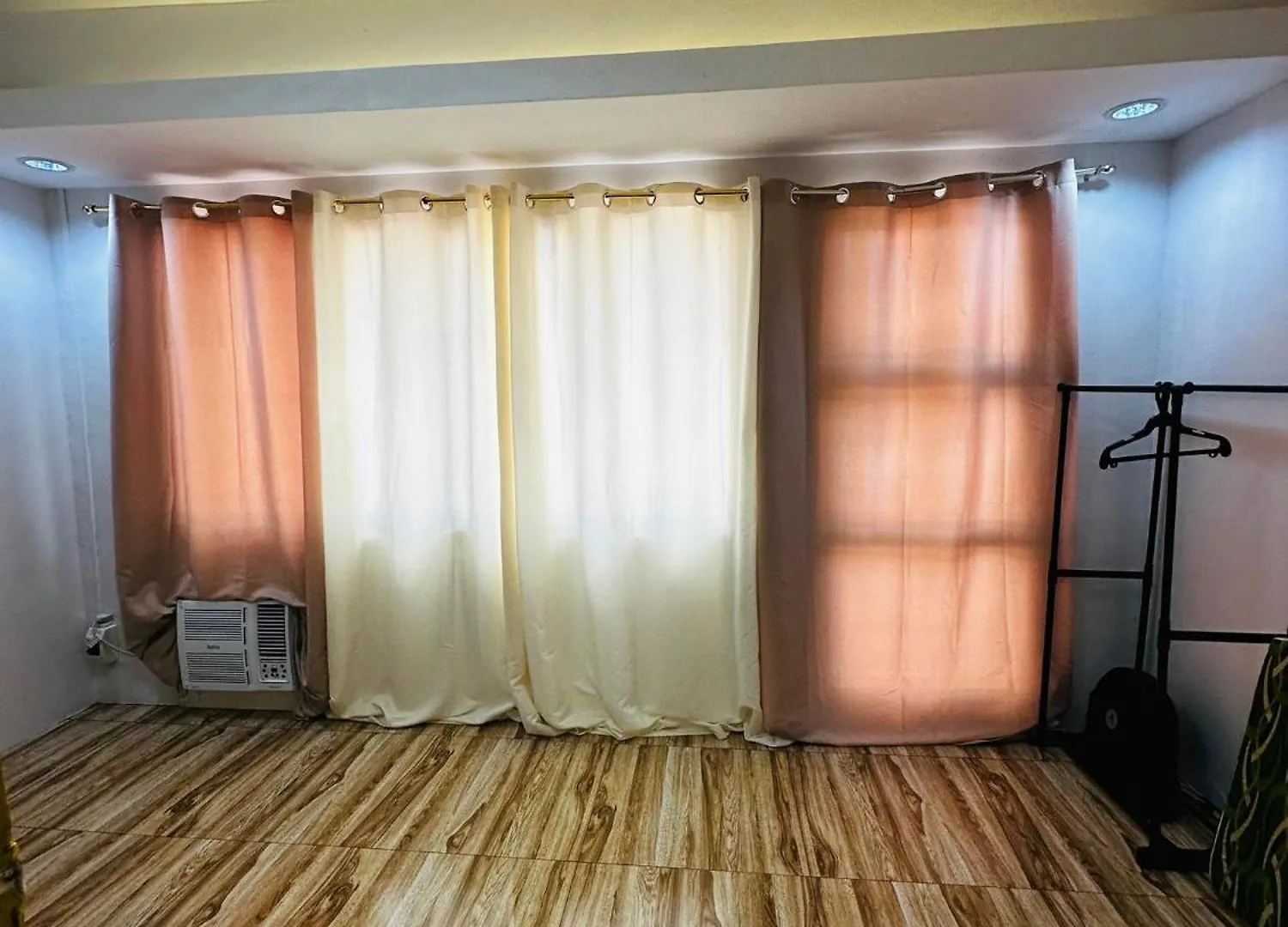 אנגלס La Maison - Homestay Near Clark Airport בית נופש