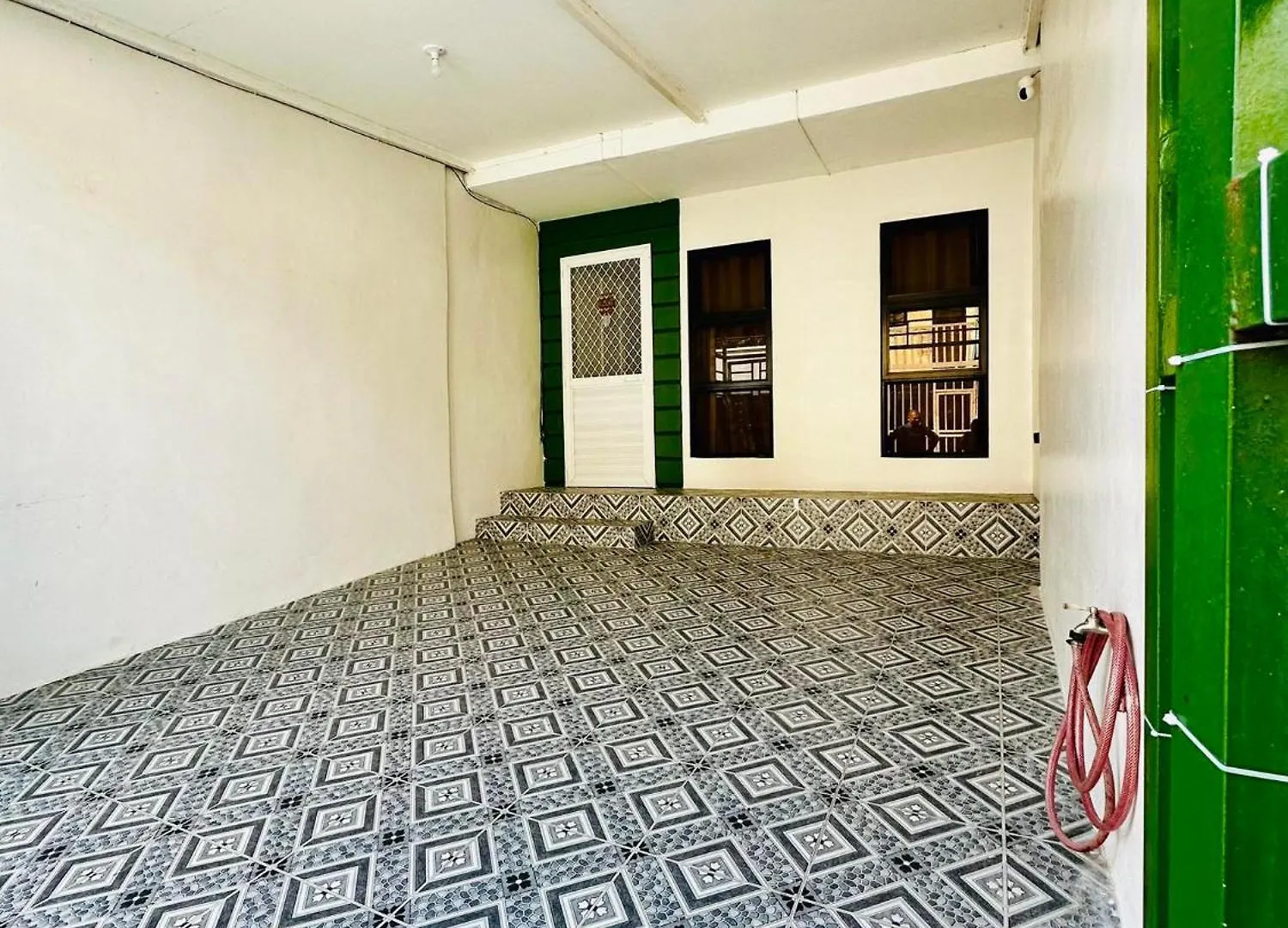 בית נופש אנגלס La Maison - Homestay Near Clark Airport הפיליפינים